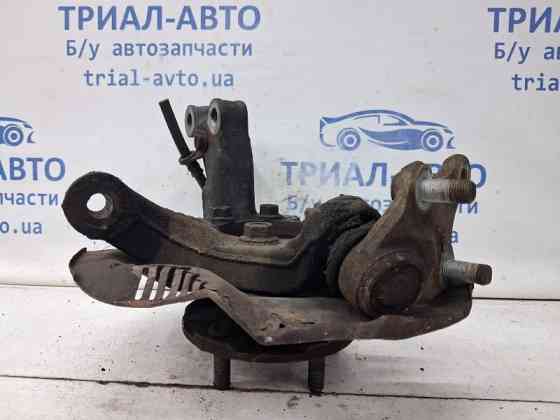 Кулак поворотный левый со ступицей Toyota Auris E150 1.6 БЕНЗИН 1ZRFAE 2006 (б/у) Київ