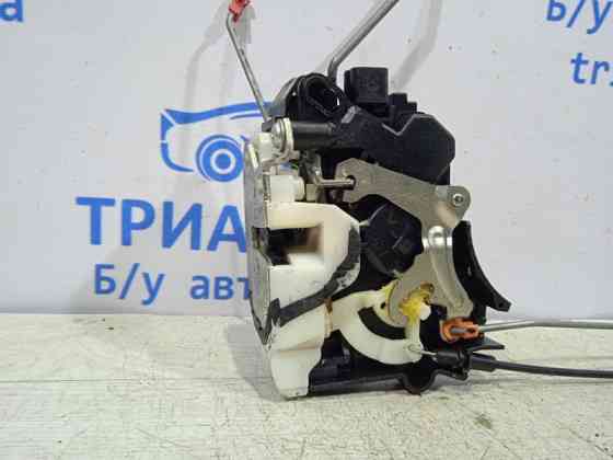 Замок двери передний правый Mitsubishi Lancer 9 1.6 БЕНЗИН 4G18 2003 (б/у) Київ