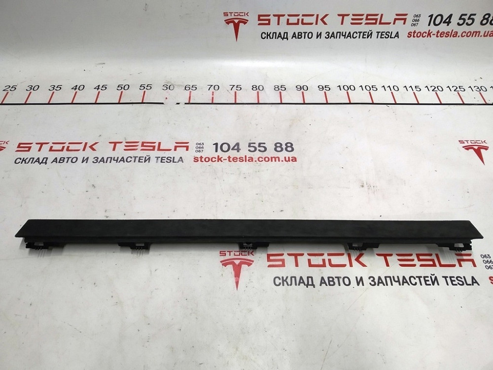 Облицовка двери задней правой верхняя ULTRASUEDE BLK Tesla model X 1055011-06-E Киев - изображение 2