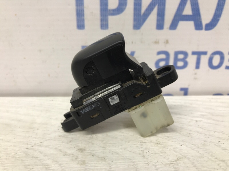 Кнопка стеклоподъемника Nissan X-Trail 2014-2021 254114BA0A (Арт. 55826) Киев - изображение 1