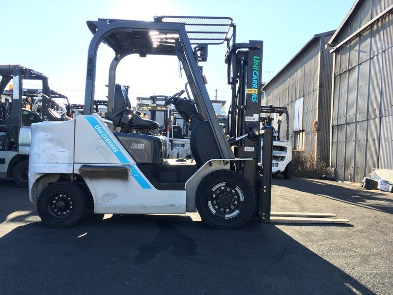 Газ-бензиновий навантажувач TCM (Nissan), із напрацюванням 3697 мотогодин. Модель: FHGE25T5 Дніпро - зображення 1