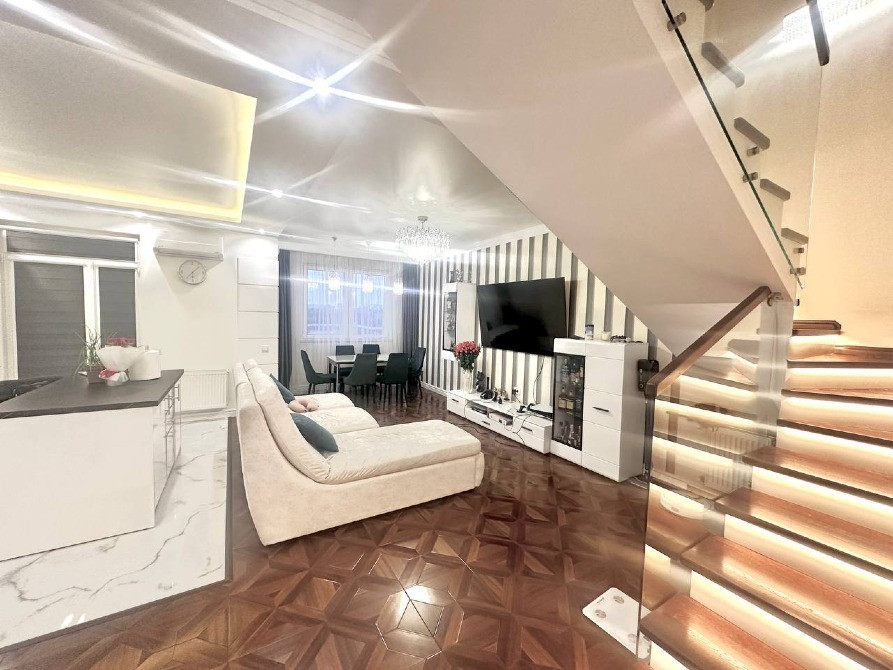 Продаж 2-ох рівневої квартри Сокільники Героів Крут Львів - зображення 2