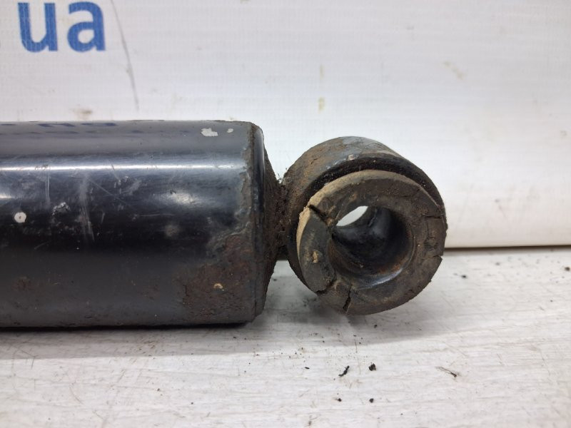 Амортизатор задний Nissan Navara D40 2.5 DIESEL YD25DDTI 2004 (б/у) Киев - изображение 3