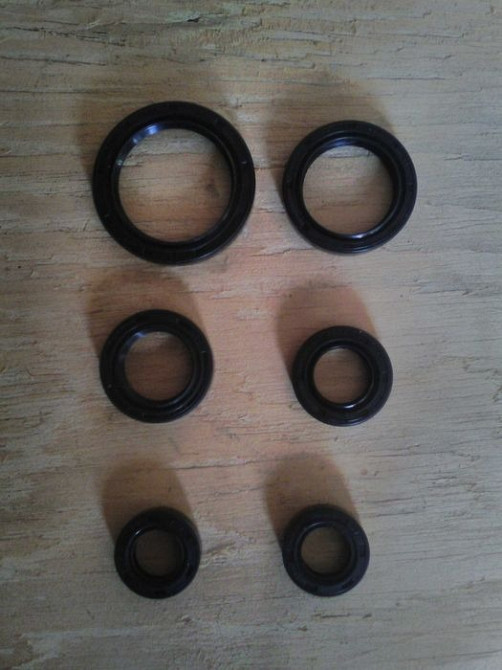 Набір сальників Jawa Babetta model M210/225 Рокитне - зображення 2