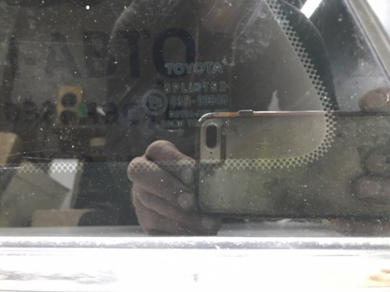 Стекло в кузов заднее левое Toyota Avensis T25 1.8 БЕНЗИН 1ZZFE 2002 (б/у) Киев - изображение 3