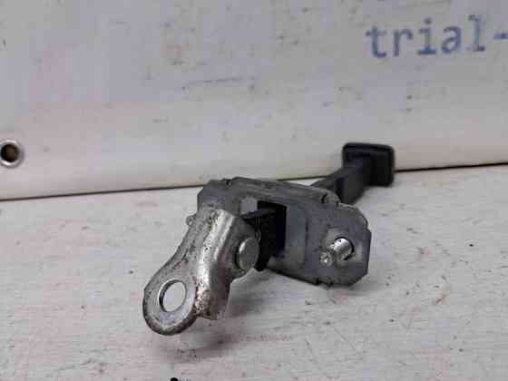 Ограничитель двери передний левый Subaru Forester SJ 2.0 DIESEL EE20Z 2012 (б/у) Киев