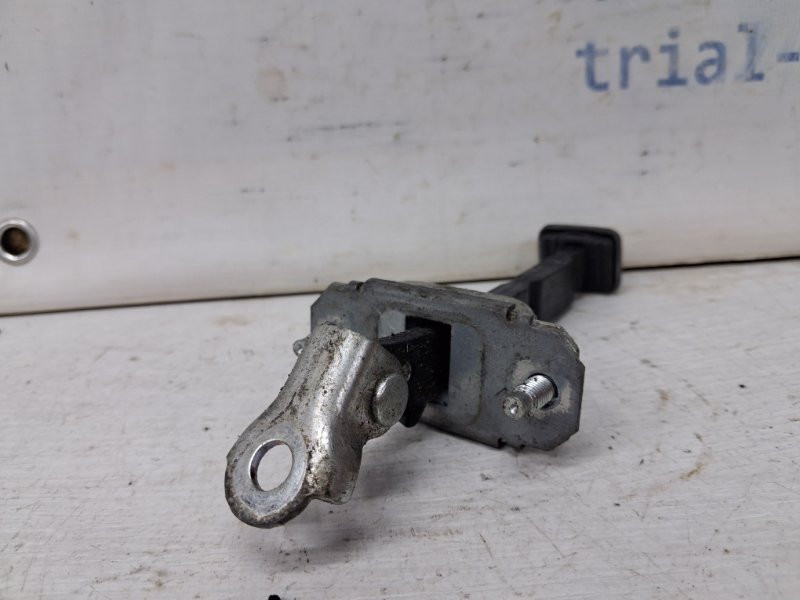 Ограничитель двери передний левый Subaru Forester SJ 2.0 DIESEL EE20Z 2012 (б/у) Киев - изображение 2