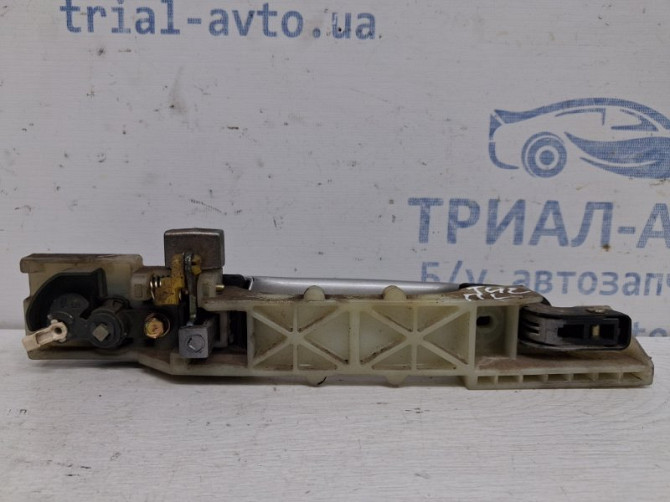 Ручка двери внешняя передняя левая Hyundai Tucson JM 2.0 DIESEL D4EA 2004 (б/у) Київ - зображення 3