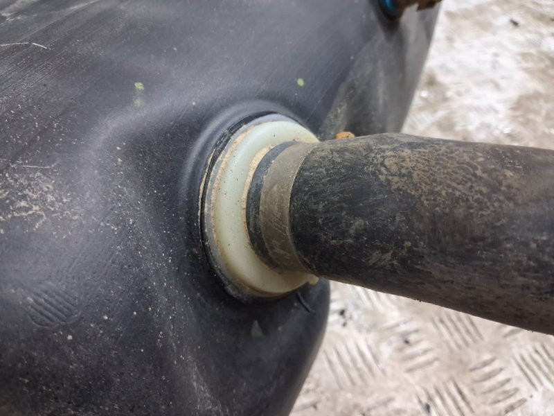 Бак топливный пластик Toyota Avensis 2002-2010 7700105040 (Арт. 62103) Киев - изображение 5