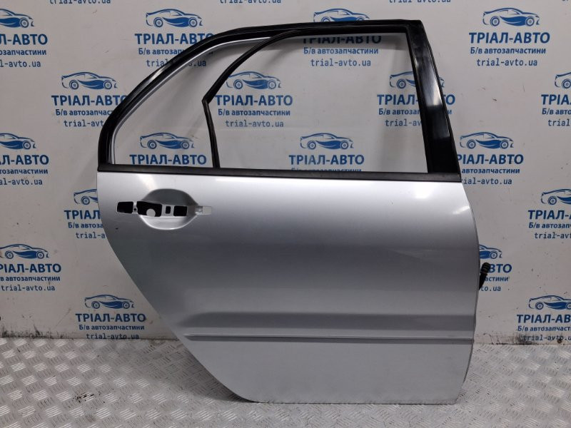 Дверь задняя правая Mitsubishi Lancer 9 1.6 БЕНЗИН 4G18 2003 (б/у) Киев - изображение 1