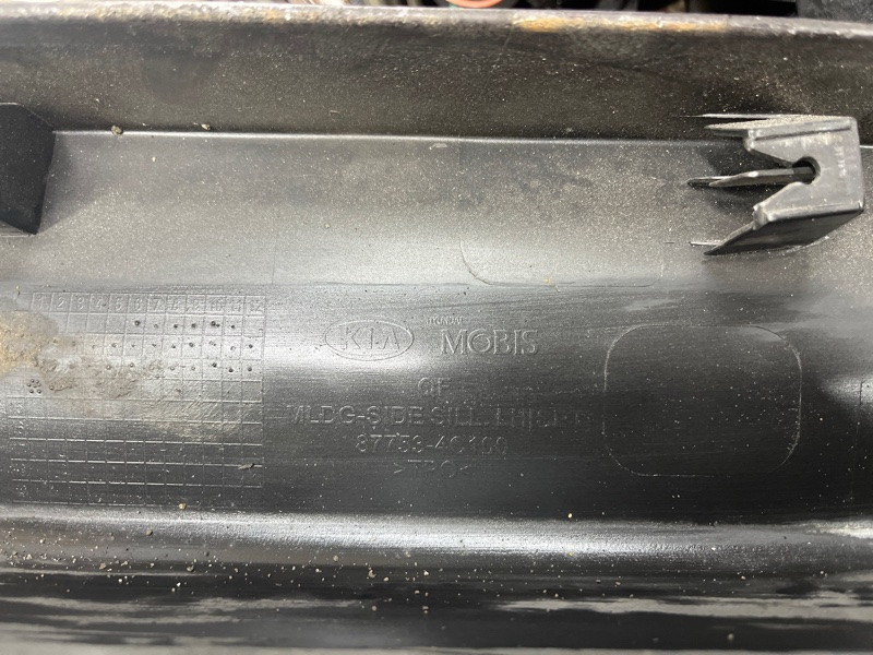 Накладка порога внешняя левая Kia Optima TF 2.4 БЕНЗИН G4KJ 2010 (б/у) Киев - изображение 7