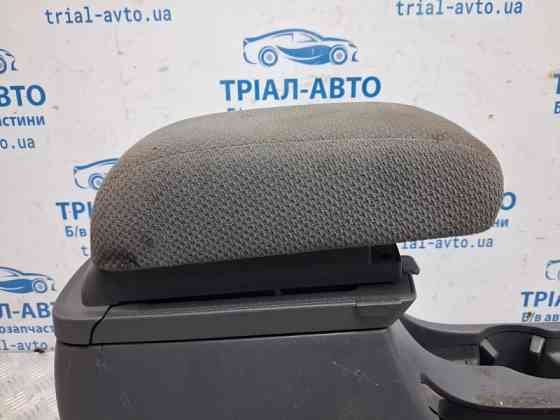Подлокотник Hyundai Tucson 2004-2009 846712E910LM (Арт. 72862) Київ