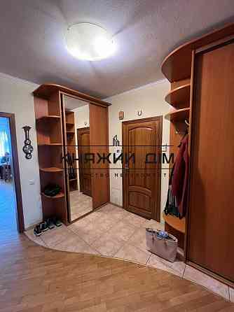 Оренда 3-кімнатна студія просп. Оболонський 22В метро Мінська Код: 11109828 Киев