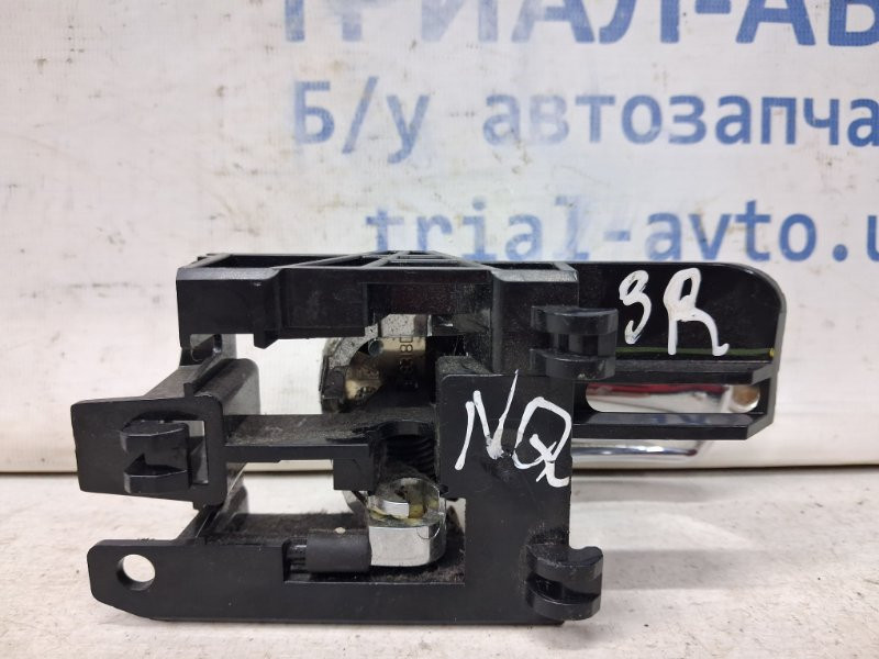 Ручка двери внутренняя правая Nissan Qashqai J10 2.0 БЕНЗИН MR20DE 2006 (б/у) Киев - изображение 3