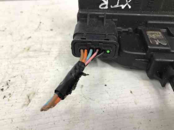 Замок двери передний правый Nissan X-Trail T31 2.0 DIESEL M9R 2007 (б/у) Київ