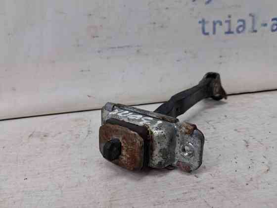 Ограничитель двери передний правый Hyundai I30 2007-2012 79390-2L000 (Арт. 65550) Київ