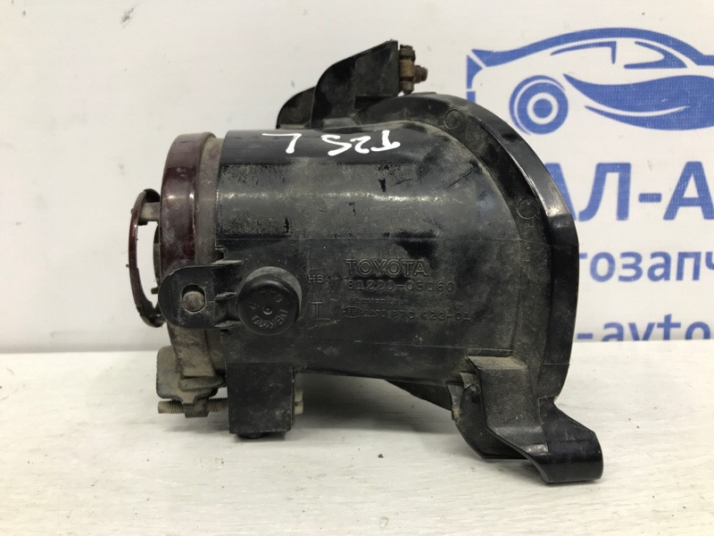 Фара противотуманная левая Toyota Avensis T25 1.8 БЕНЗИН 1ZZFE 2002 (б/у) Киев - изображение 3