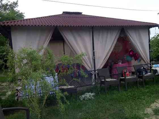 Продається будинок з 20 сотками землі в м. Ізюм Харківської області Ізюм