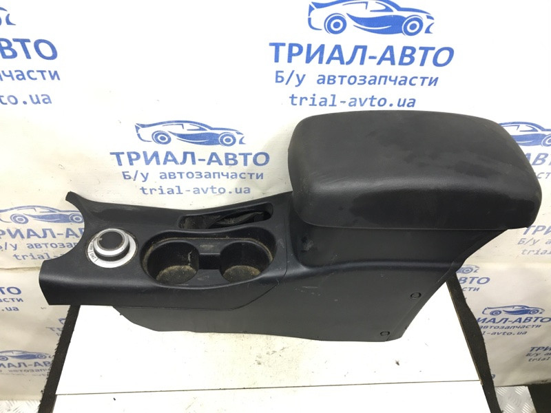 Подлокотник Mitsubishi Outlander XL 2.2 DIESEL 4N14 2007 (б/у) Київ - зображення 2