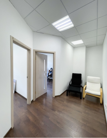 Лівобережна метро, вул Микільсько-Слобідська 1а, офіс 52м Київ