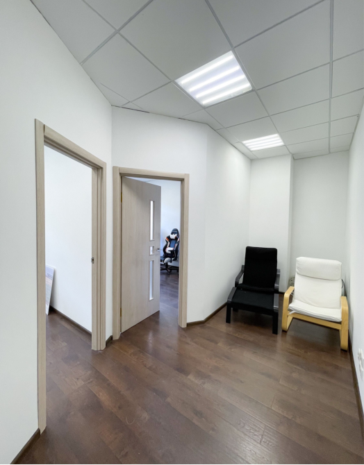 Лівобережна метро, вул Микільсько-Слобідська 1а, офіс 52м Київ - зображення 4