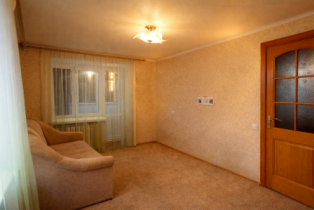 1 - комн. пр. Правды, Слобожанский, д. 68А. Мебель. Техника. Дніпро