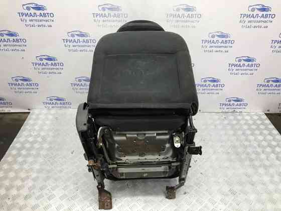 Сиденье переднее левое Mitsubishi Pajero Sport K9 2.5 DIESEL 4D56 1996 (б/у) Киев