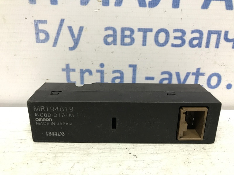 Кнопка стеклоподъемника Mitsubishi Pajero Sport 1996-2008 MN179944 (Арт. 44336) Киев - изображение 3