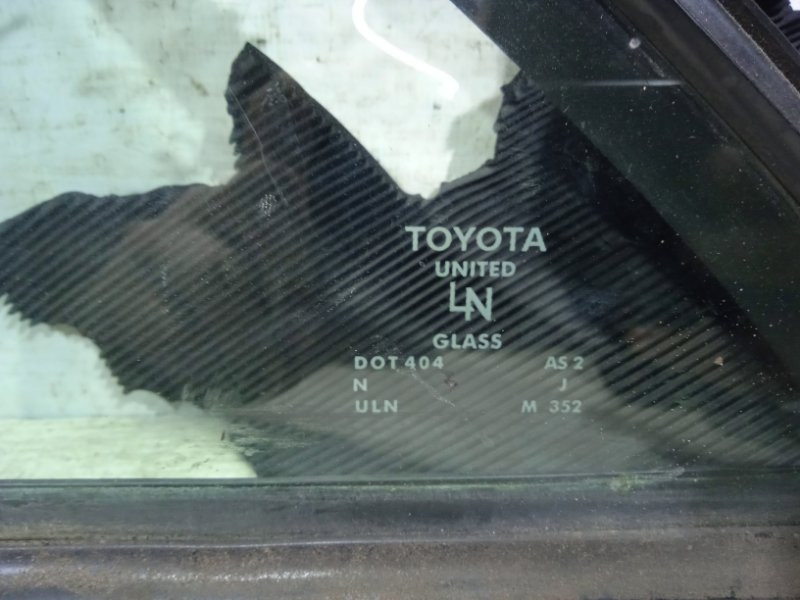 Стекло двери задней левой (форточка) Toyota Camry XV40 2006 (б/у) Київ - зображення 2