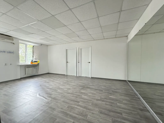 Контрактова пл метро,вул Межигірська 13, офіс 108м Київ