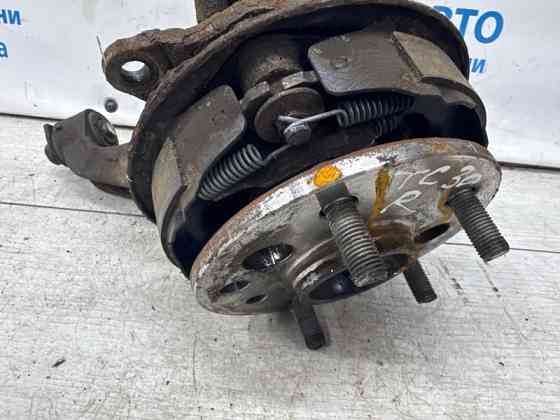 Цапфа задняя правая со ступицей Toyota Camry XV30 3.0 БЕНЗИН 1MZFE 2001 (б/у) Київ