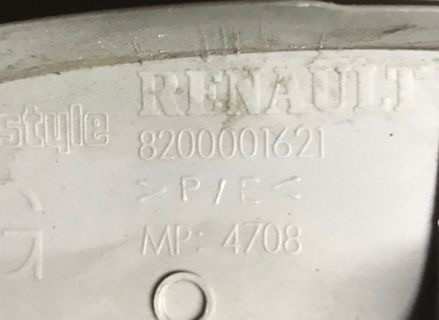 Бу накладка крышки багажника Renault Laguna 2 8200001621, левая лифтбек. Кропивницкий - изображение 1