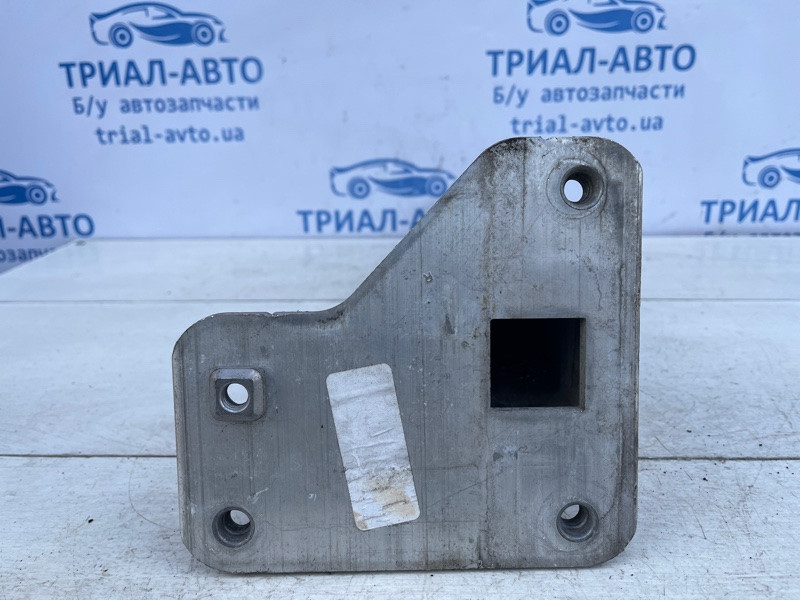 Кронштейн усилителя переднего бампера Jeep Cherokee KL 2.4 БЕНЗИН ED6 2013 прав. (б/у) Киев - изображение 5