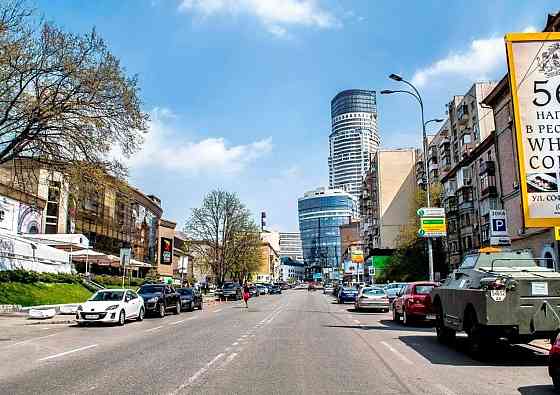 долгосрочная аренда торговые площади Киев, Печерский, 100000 грн./мес. Київ