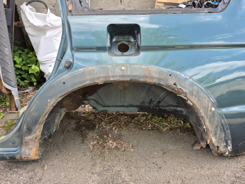 Четверть автомобиля задняя левая Mitsubishi Pajero Sport K9 2.5 DIESEL 4D56 1996 (б/у) Киев - изображение 4