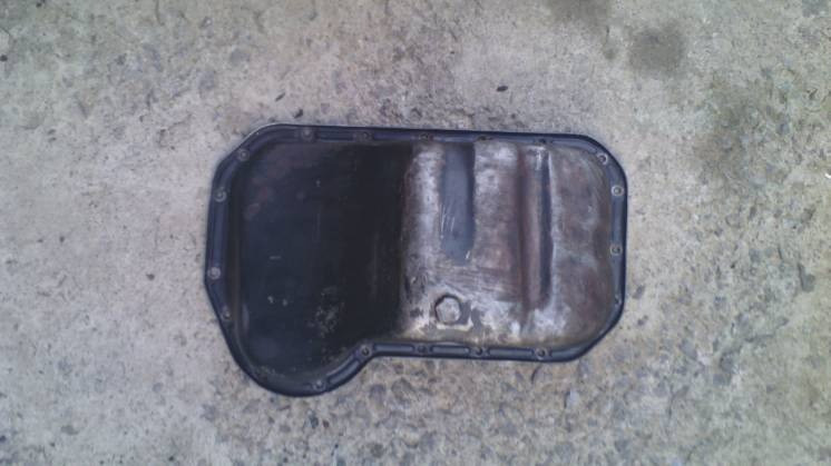 Поддон картера двигателя 048103601 Ауди 100 , 1.8 оригинал Винница - изображение 4