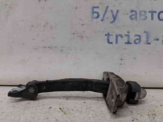 Ограничитель двери передний правый Toyota Camry 2006-2011 6861033070 (Арт. 64480) Киев