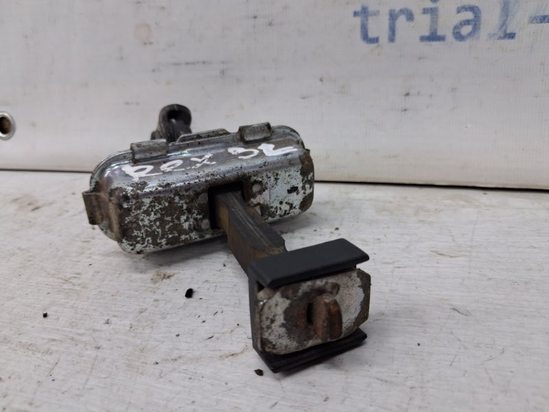 Ограничитель двери задний левый SsangYong Rexton Y250 2.7 D27DT 2006 (б/у) Киев - изображение 3