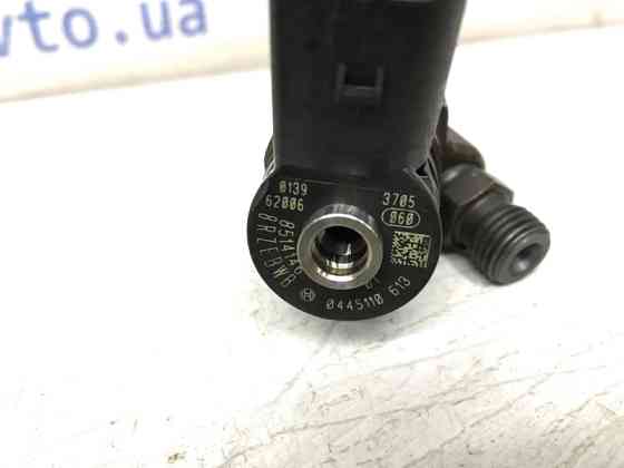 Форсунка топливная Toyota Avensis 2009-2018 0445110613 (Арт. 31726) Киев