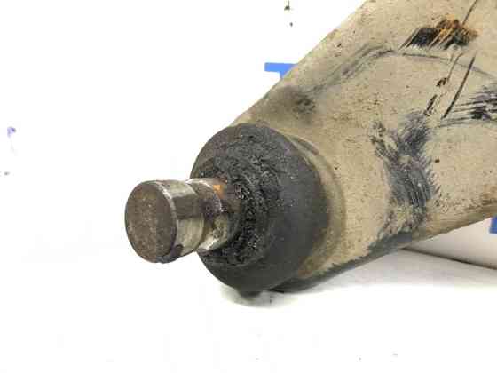 Рычаг левый Mitsubishi Lancer 9 1.6 БЕНЗИН 4G18 2003 (б/у) Киев