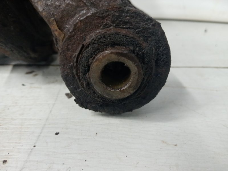 Цапфа задняя левая со ступицей Chevrolet Captiva C100 2.4 БЕНЗИН Z24SED 2006 (б/у) Киев - изображение 4