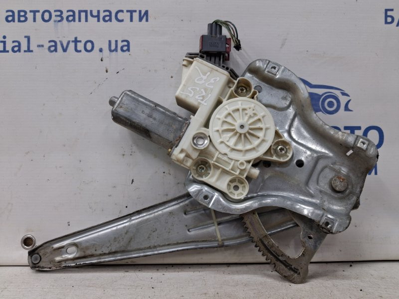 Стеклоподъемник задний правый Toyota Avensis 2002-2010 6983005100 (Арт. 62144) Київ - зображення 1