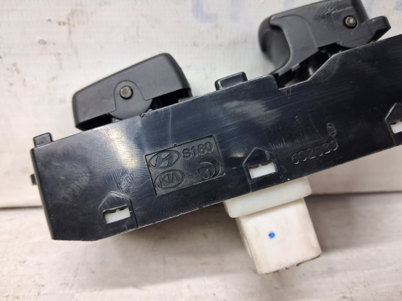 Кнопка стеклоподъемника Hyundai Sonata 2004-2010 935753K010QS (Арт. 67308) Киев - изображение 4