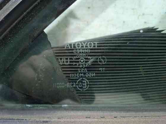 Стекло двери задней правой (форточка) Toyota Camry 2006-2011 6812306050 (Арт. 1463) Київ