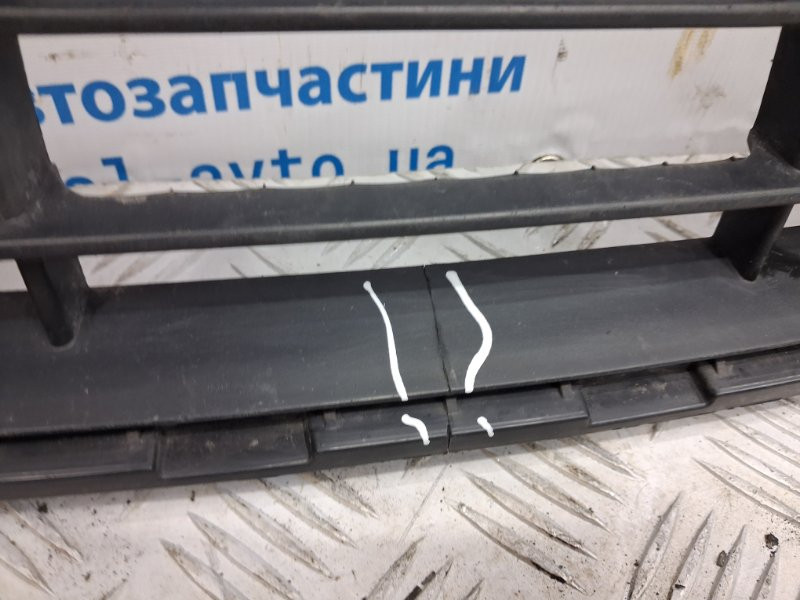 Решетка бампера центральная Kia Sportage QL 1.7 DIESEL D4FD 2015 (б/у) Киев - изображение 3