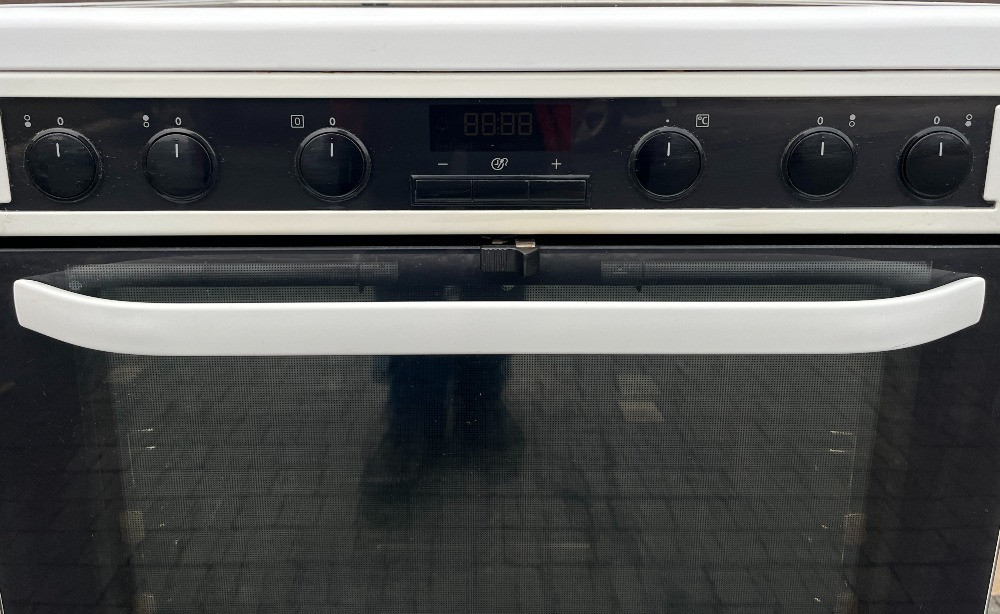 2019рік Плита індукційна з духовкою Voss Electrolux ідеальна Бережаны - изображение 3