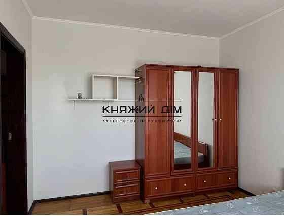 Без комісії! Продаж 3-кімнатної квартири м. Харківська Киев