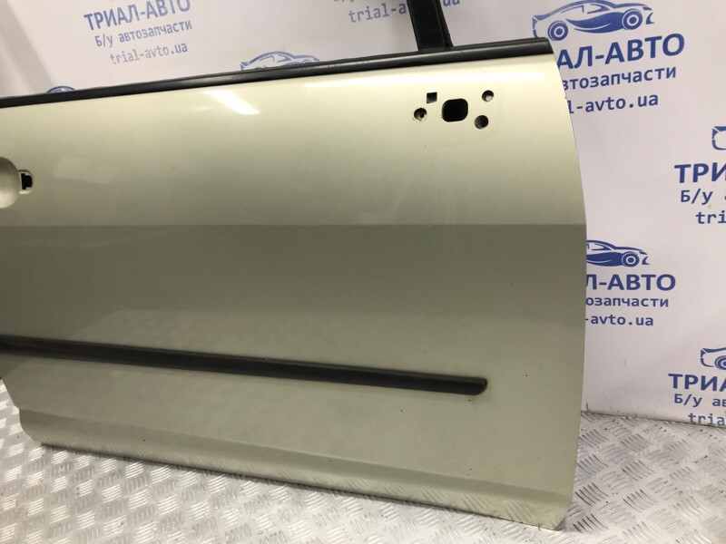 Дверь передняя правая Nissan Tiida C11 1.6 БЕНЗИН HR16 2004 (б/у) Киев - изображение 4