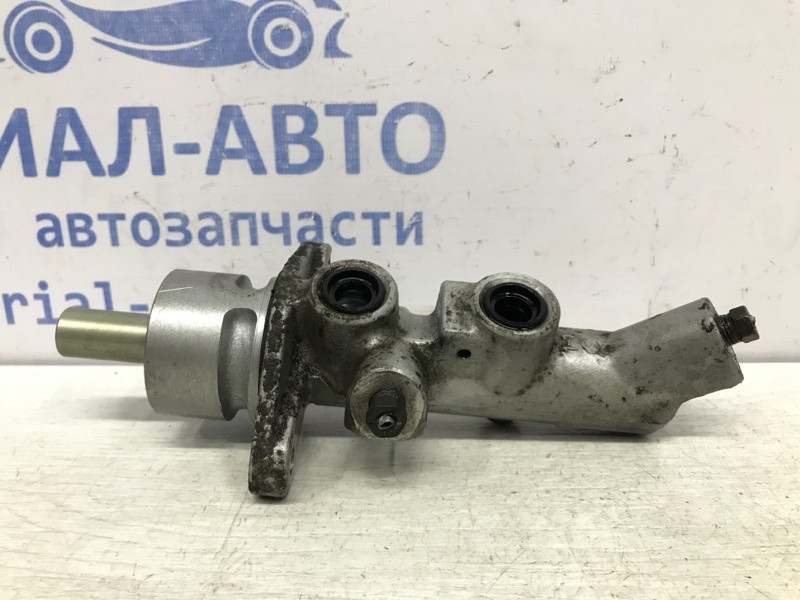 Тормозной цилиндр главный Toyota Avensis T25 2.0 DIESEL 1CDFTV 2002 (б/у) Київ - зображення 1