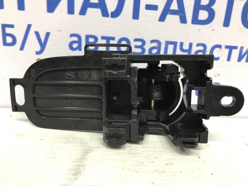 Ручка двери внутренняя правая Nissan Tiida C11 1.6 БЕНЗИН HR16 2004 (б/у) Киев - изображение 3